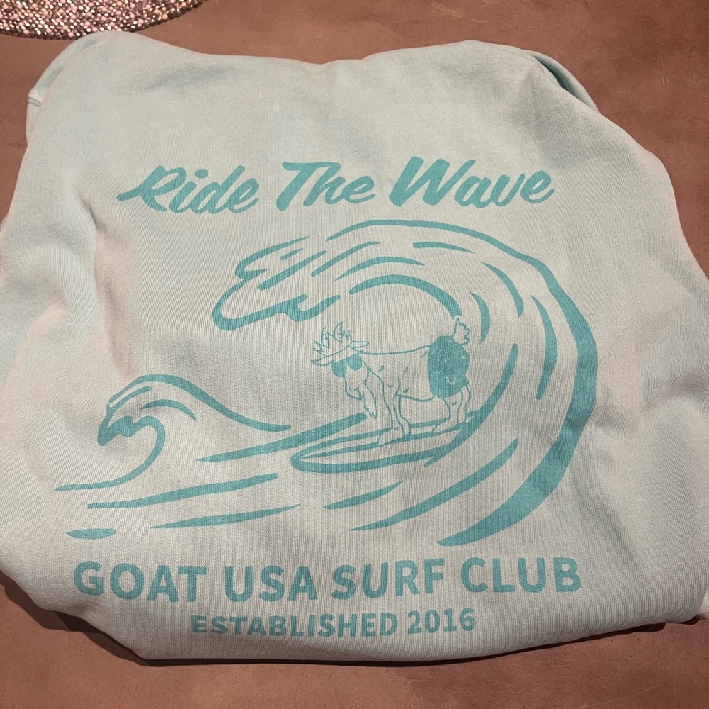 Goat LAX sweatshirt sz medium NWT